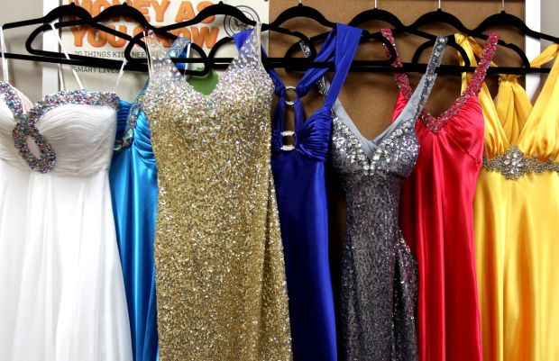 Second Hand Prom Dresses Online Dresses Images 2022